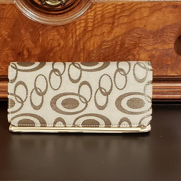 Women's Wallet - Picture 6 of 8